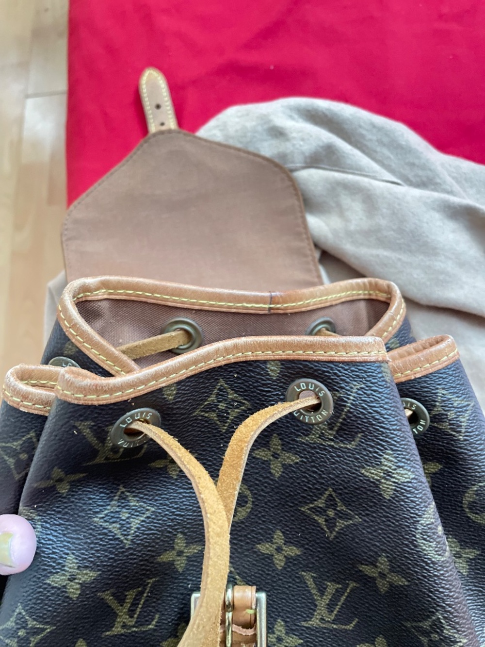 Louis Vuitton Montsouris MM Backpack – Authentic Vintage - Picture 7 of 12